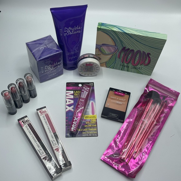 Bundle - Picture 2 of 2